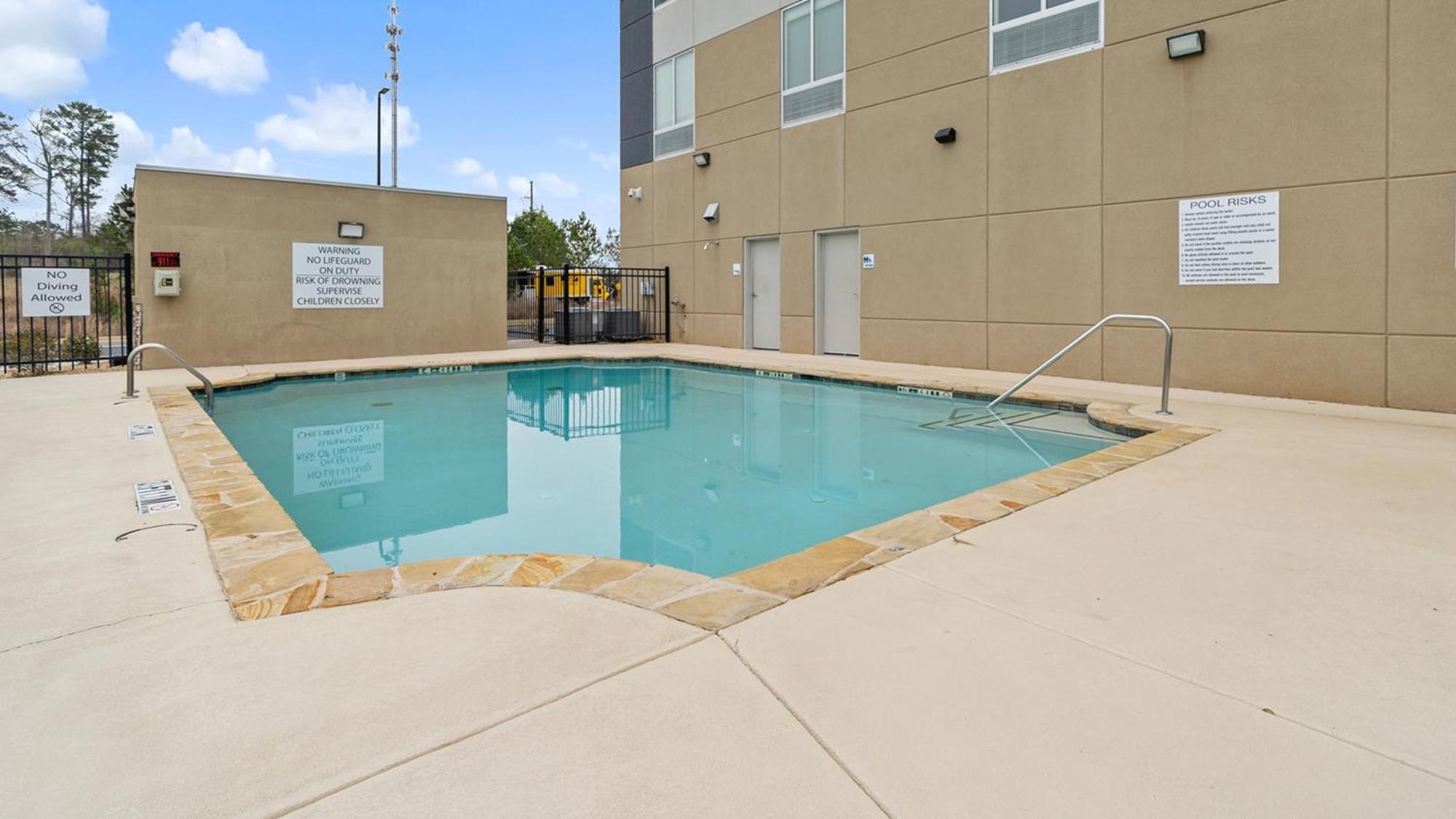 Holiday Inn Express & Suites Macon North By Ihg Luaran gambar